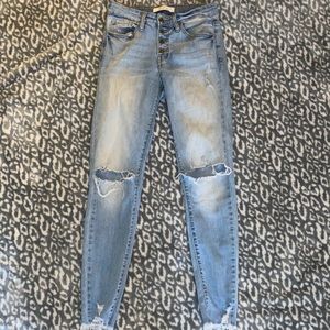 Distressed jeans size 26,brand Kancan, light wash blue,